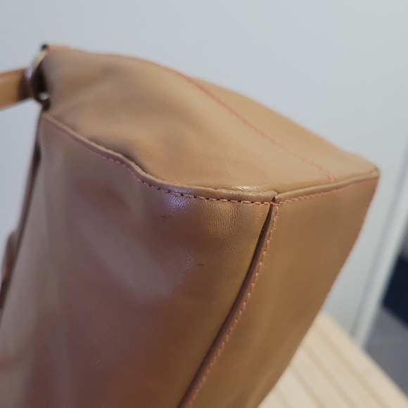 Furla shoulder leather bag tan colour with gold hardware - vintage - Picture 5 of 16